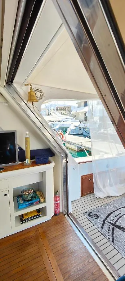 Panaby - House Boat Hotel Palermo 0*,  Italy